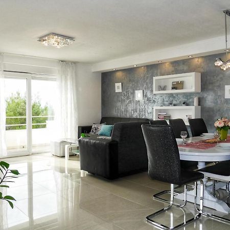 Apartment Nike Целина Екстериор снимка